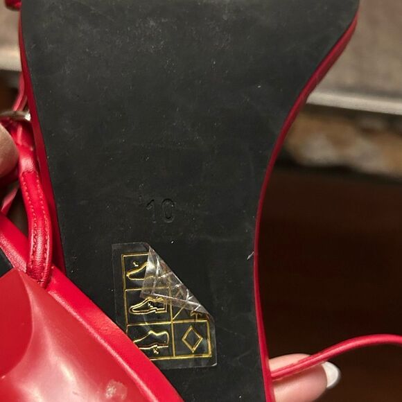 Jeffrey Campbell Gallery Sandal - Picture 12 of 12